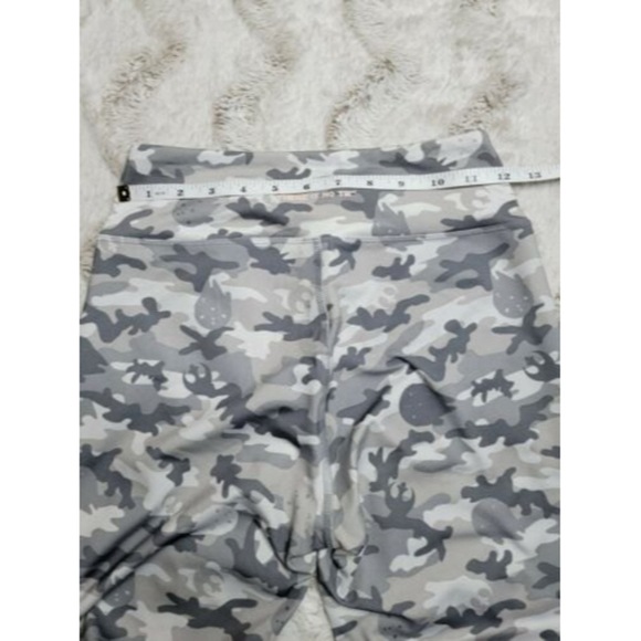 Star Wars Her Universe Gray Millennium Falcon Cameo Print Leggings Size M - Picture 9 of 9